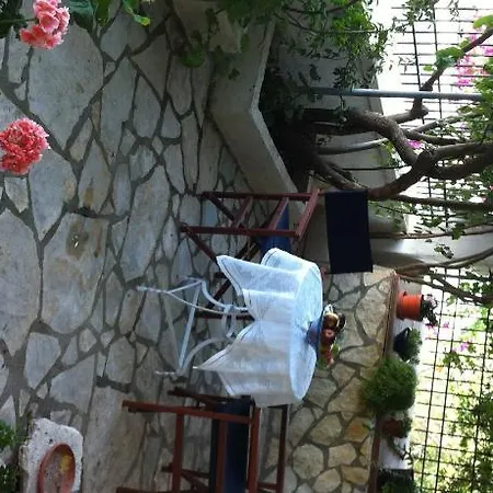 Sofia * Nydri (Lefkada)